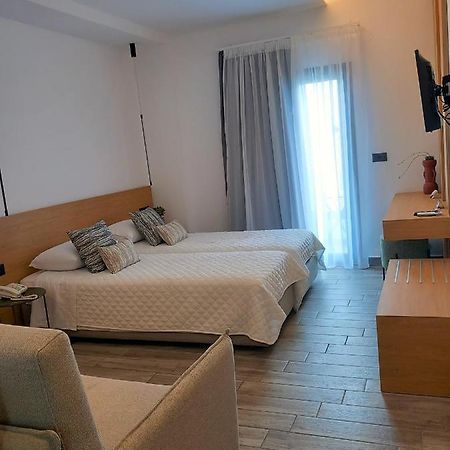 Bianco Hotel Lakkion Ngoại thất bức ảnh